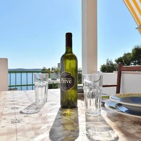 Karla Apartament Jelsa (Hvar)